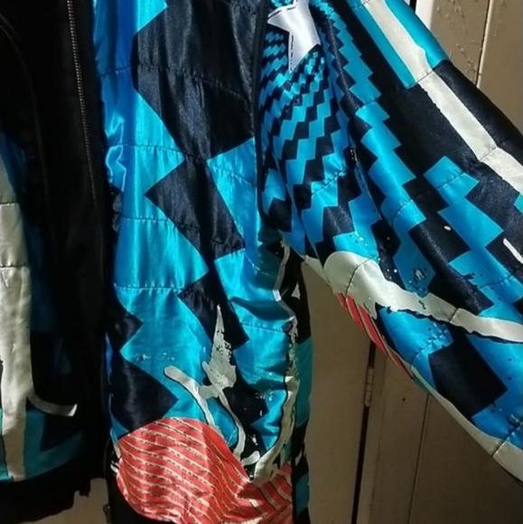 Jacket - Picture 3 of 4